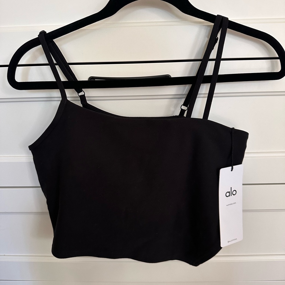 ALO Yoga Alosoft All night Tank Padded Black Medium New with tags